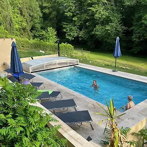 Les Milandes Hotel apartamentowy